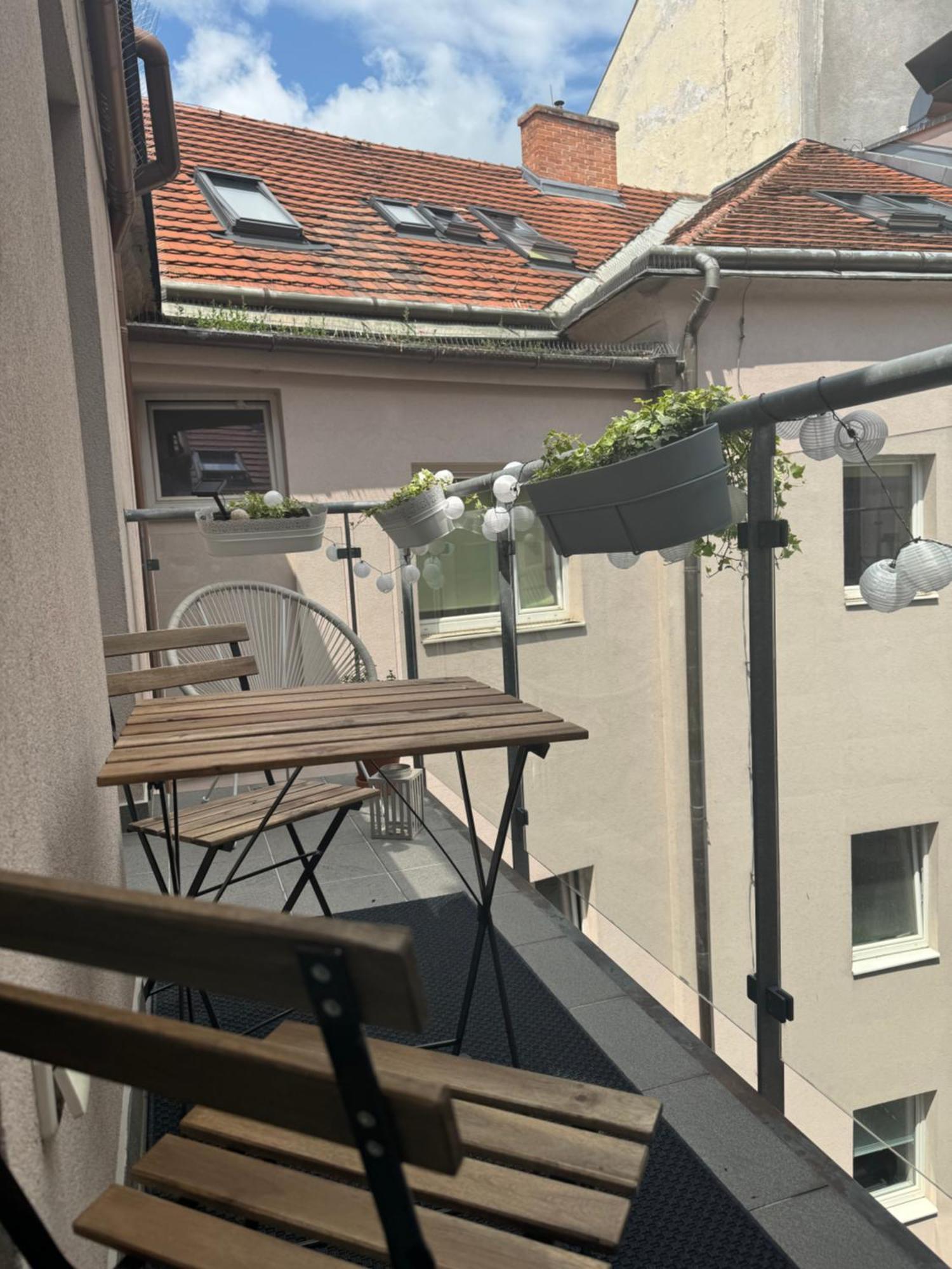 Apartments Bastova, Stela & Mia Apartments Bratislava Eksteriør bilde